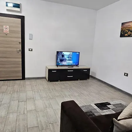Promenada Front Pool & Indoor Outdoor Pool Năvodari