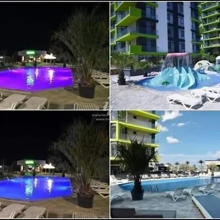 Promenada Front Pool & Indoor Outdoor Pool
