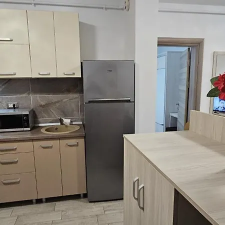 Promenada Front Pool & Indoor Outdoor Pool Apartment