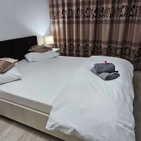 Promenada Front Pool & Indoor Outdoor Pool Daire