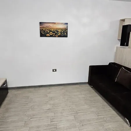Apartment Promenada Front Pool & Indoor Outdoor Pool Navodari