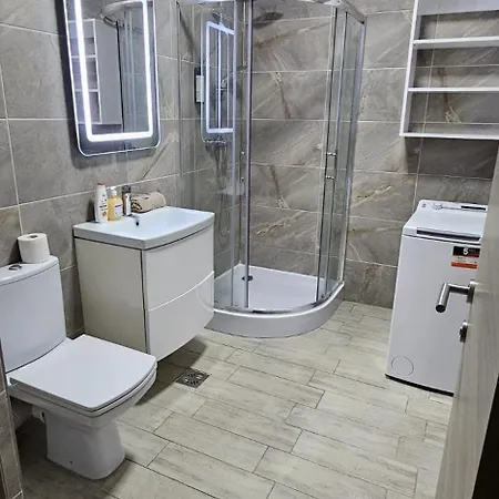 Apartment Promenada Front Pool & Indoor Outdoor Pool Navodari
