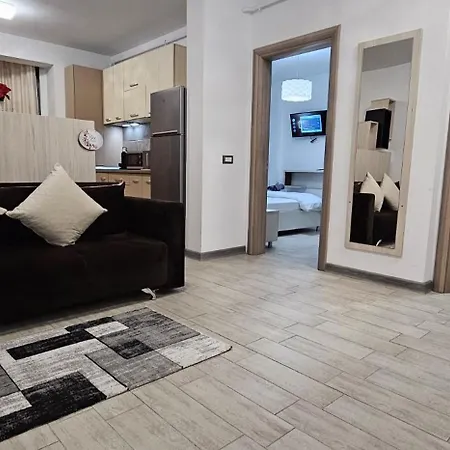 Apartment Promenada Front Pool & Indoor Outdoor Pool Navodari