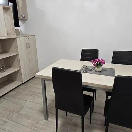 Promenada Front Pool & Indoor Outdoor Pool Apartment